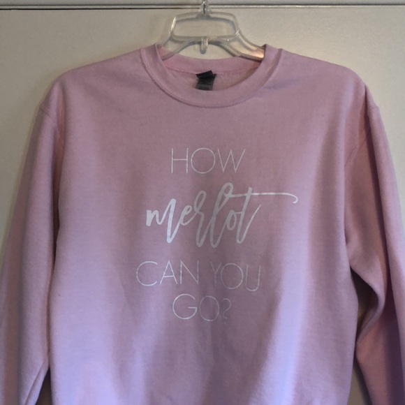 Gildan Sweaters - Wine pun crewneck sweatshirt, Gildan, pink, size medium